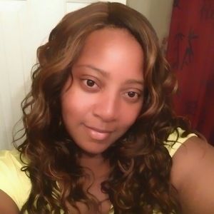 Meet your Posher, Monique